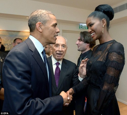 Barack Obama et Yityish Aynaw